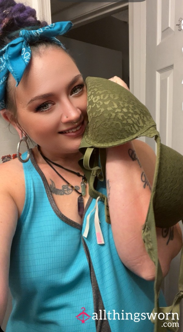 Green Lace Victoria Secret Bra