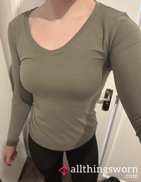 Green Long Sleeve Top