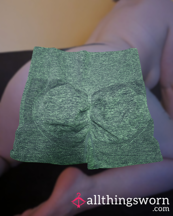 Green Scrunch Bu*t Athletic Shorts 💚🍑