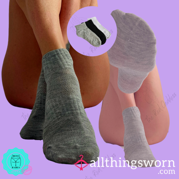 Grey Ankle Socks 🧦