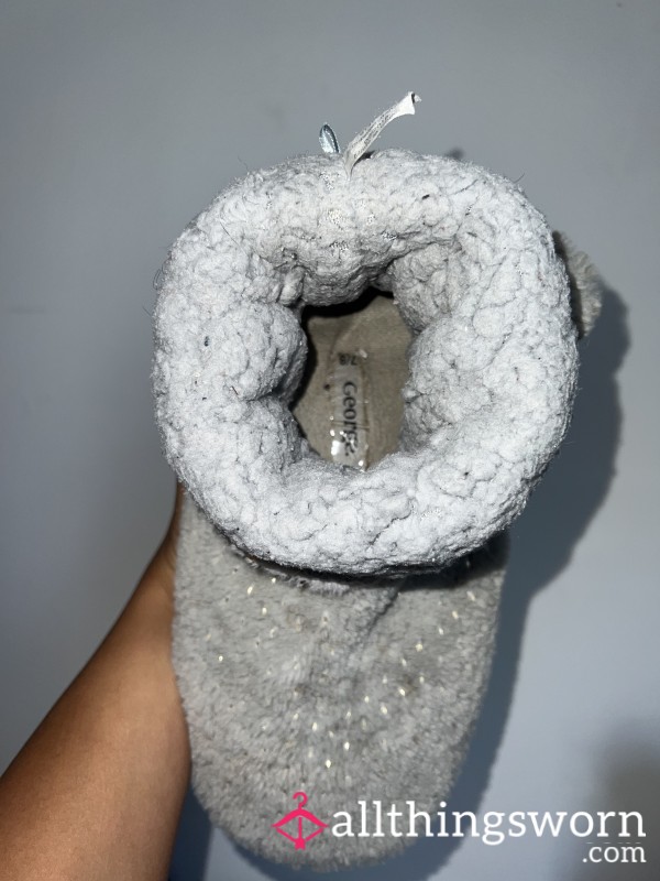 Grey, Boot-style, Gloriously Manky Slippers 🥵
