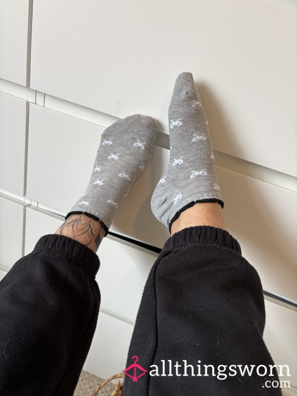 Grey Bow Socks