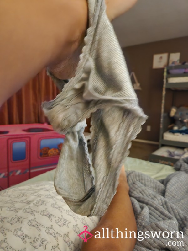 ✨ Grey Cheeky Panties – Size Medium ✨