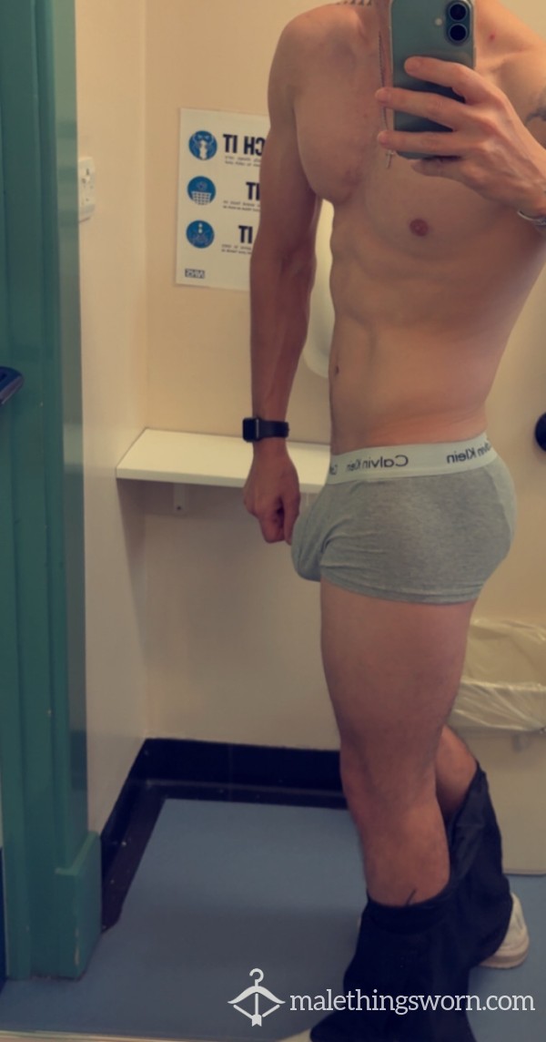 Grey Cks