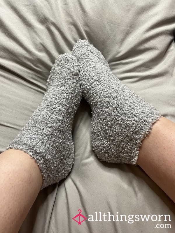 Grey Fluffy Ankle Socks - 48h Wear