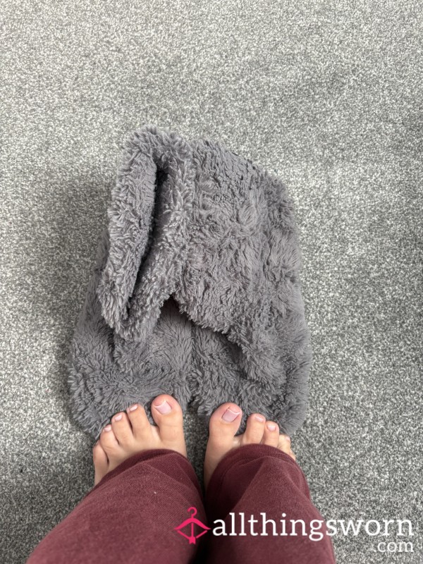 Grey Fluffy Slippers