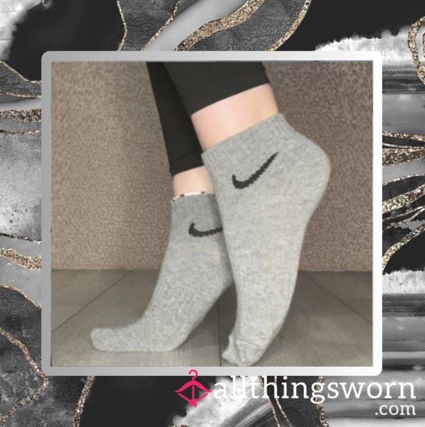Grey Nike Ankle Socks (48hr Custom Wear)