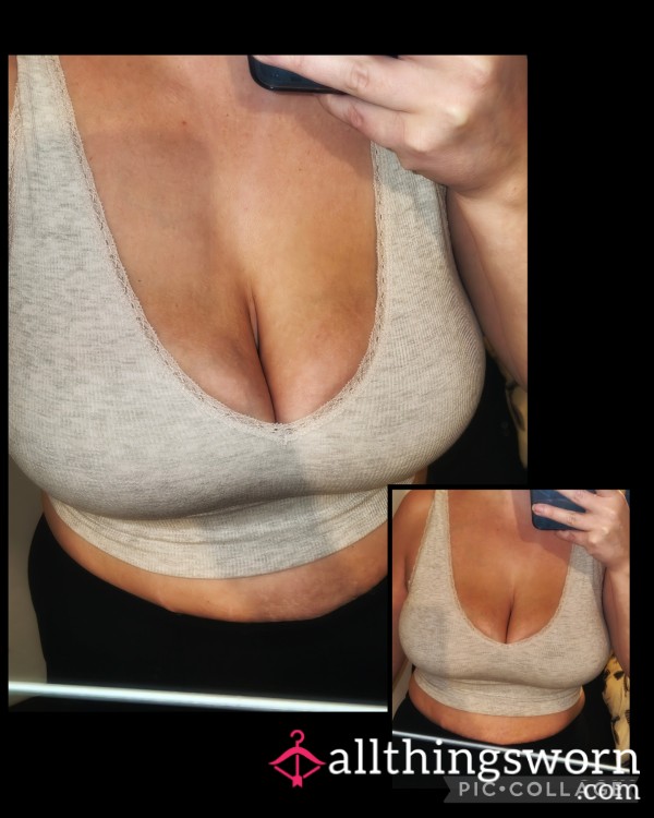Grey Ribbed Sports Bra 🤍