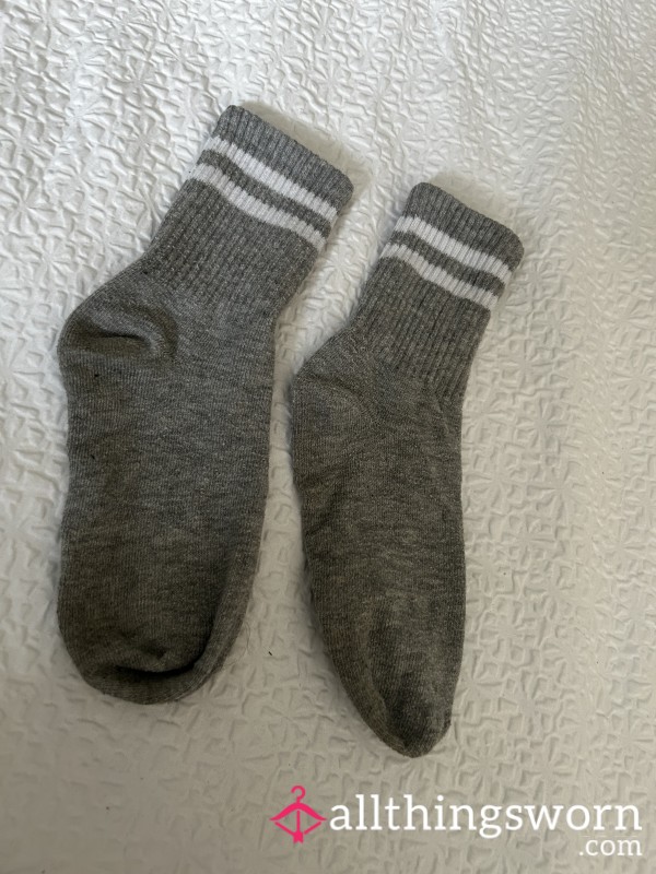 Grey Stripy Socks🩶