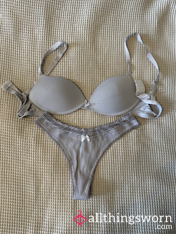 Grey Thong And Bra Set With Bow 😘