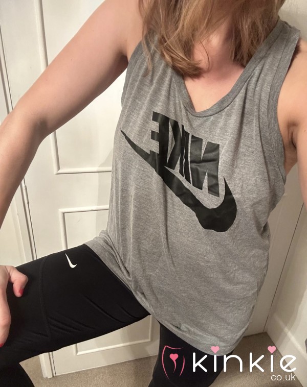 GREY WORN NIKE SWEATY SMELLY GYM TOP WORN FOR 48 HOURS 5 STAR ⭐️ ⭐️⭐️⭐️⭐️ REVIEWS
