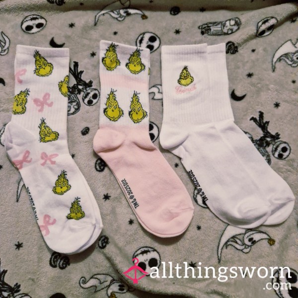 Grinch Christmas Socks 🥰🖤