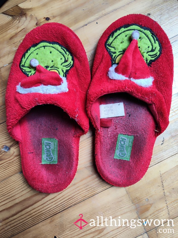 Grinch Slippers + Custom Video