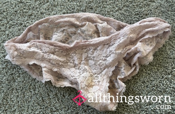🌷 Gross Lost & Found Lace Panties