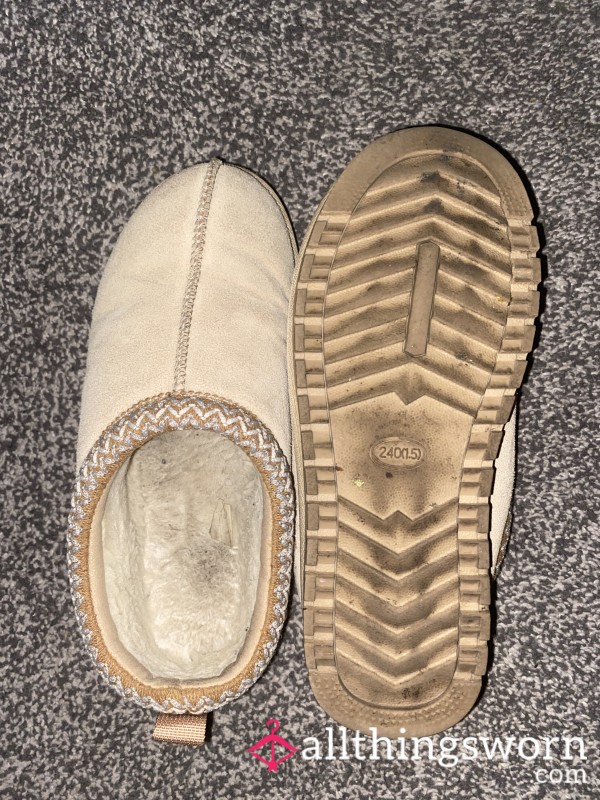 Grubby Ugg Dupe Slippers👢