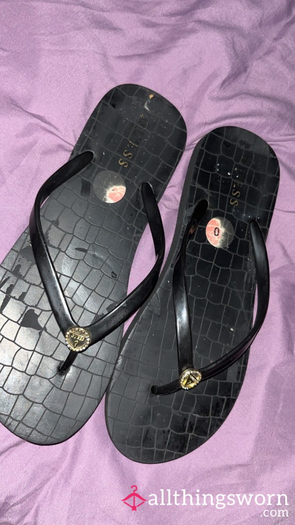 Guess Flip Flops