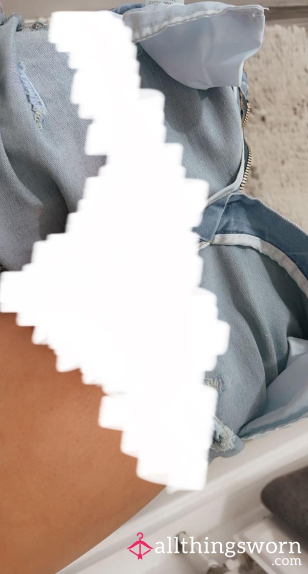 Guess My Thong Colour.
