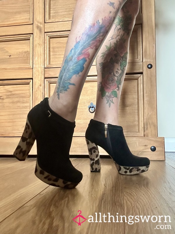Guess Suede High Heel Booties Animal Print 🐆👠 Well Worn!