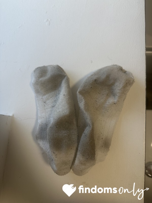 Guided By Scent – My Worn Socks, Sealed With Calm Control