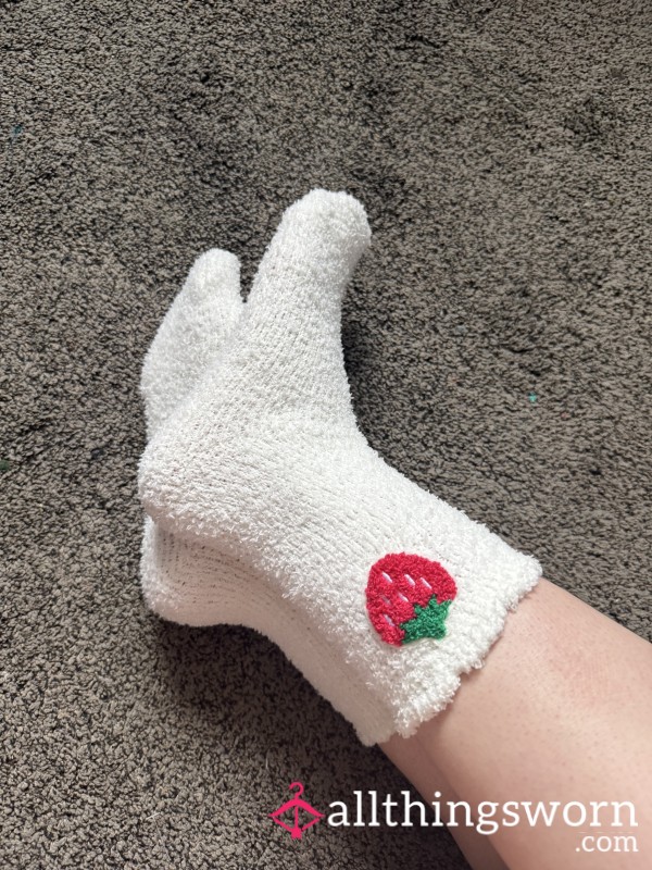 Gym Girls Sweaty White Strawberry Socks💦🤍🍓