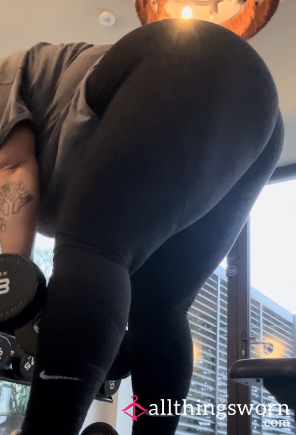 GYM LEGGINGS
