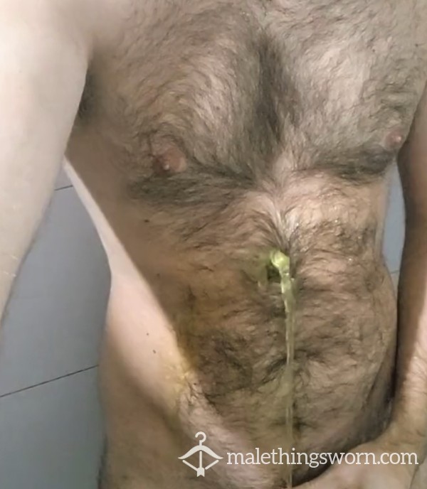 Gym Shower Pi*s