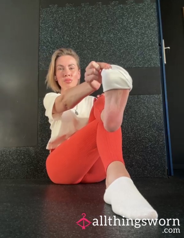 Gym Sock Removal & Bare Foot Tease – Pink Soles Close-Up | Goddess Malena