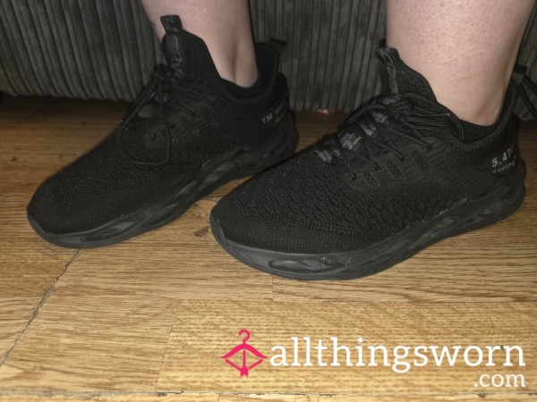 Gym Trainer With Alpha Female Pheromones