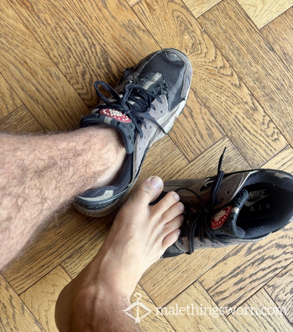 Gym Worn Nike Huarache Trainers - Battered And Stink