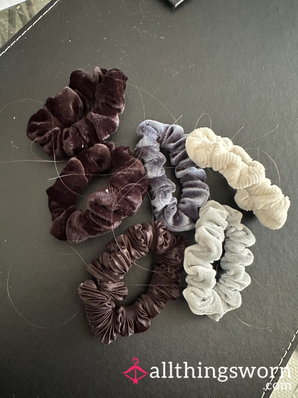 🪮HAIR TIE SCRUNCHIES🪮