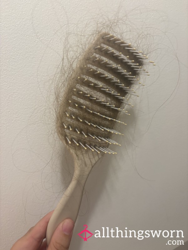 Hairbrush 🤩👀