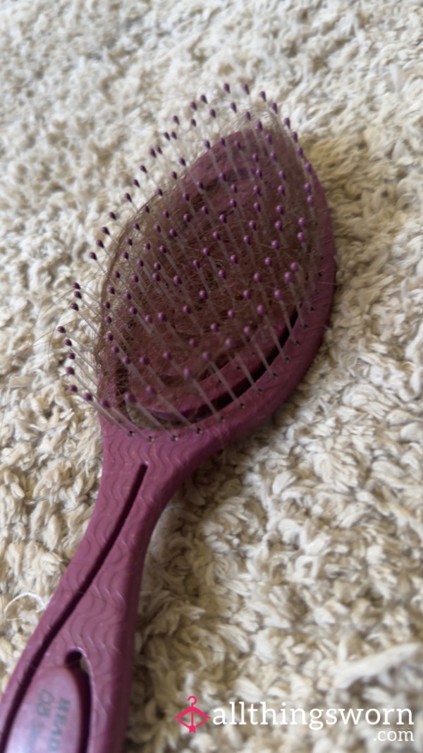 Hairbrush Contents