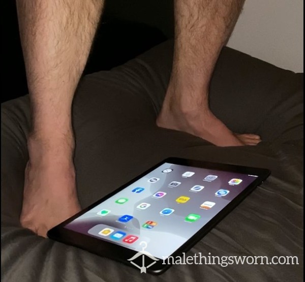 Me And My Hairy Legs That Breaks An IPad. 2 Minutes Video
