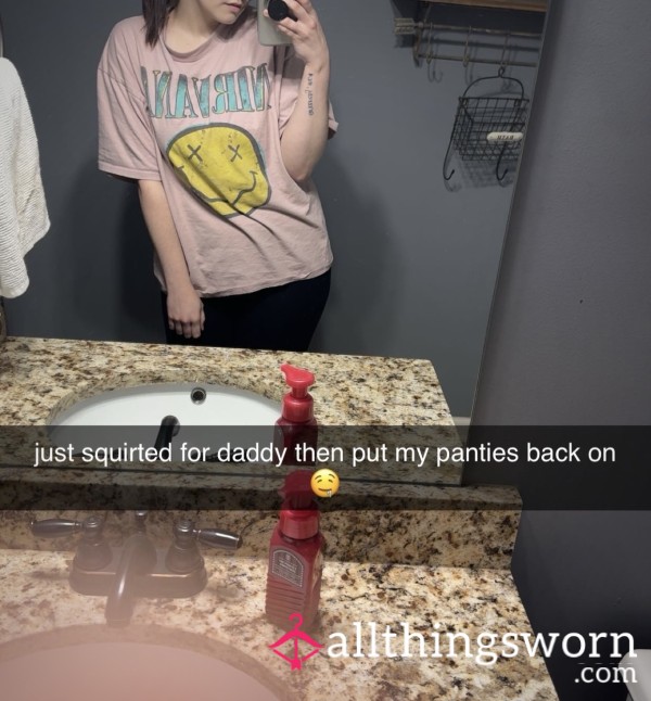 Hairy Pu**y Squirting On The Bathroom Floor Has To Keep Quiet 🤫