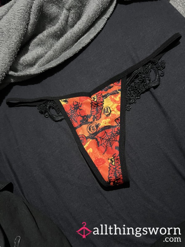 HALLOWEEN EDITION ~ #1 Halloween Themed G-String 👻 | Cotton Gusset & Patterned Lace Back 🕸️
