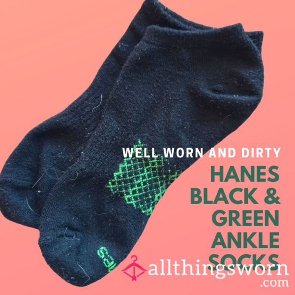 Hanes Black & Green Ankle Socks - Pair With The Hanes Black & Pink To SAVE $10 (add Ons Not Included - DM Me To Discuss)