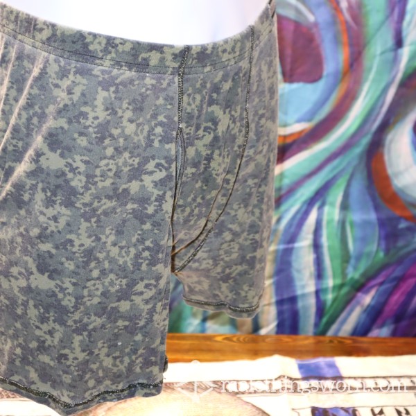 Hanes Medium Camo Well Worn , Can Jizz