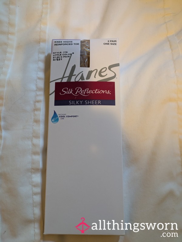 Hanes Sikly Sheer Nude Pantyhose