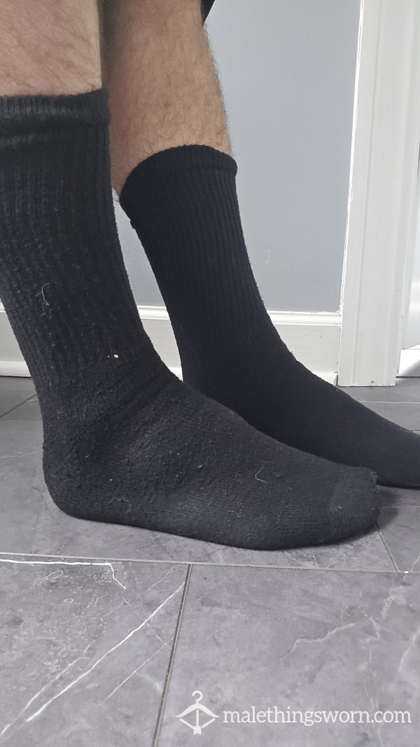 Hanes Size 10 Black Crew Socks
