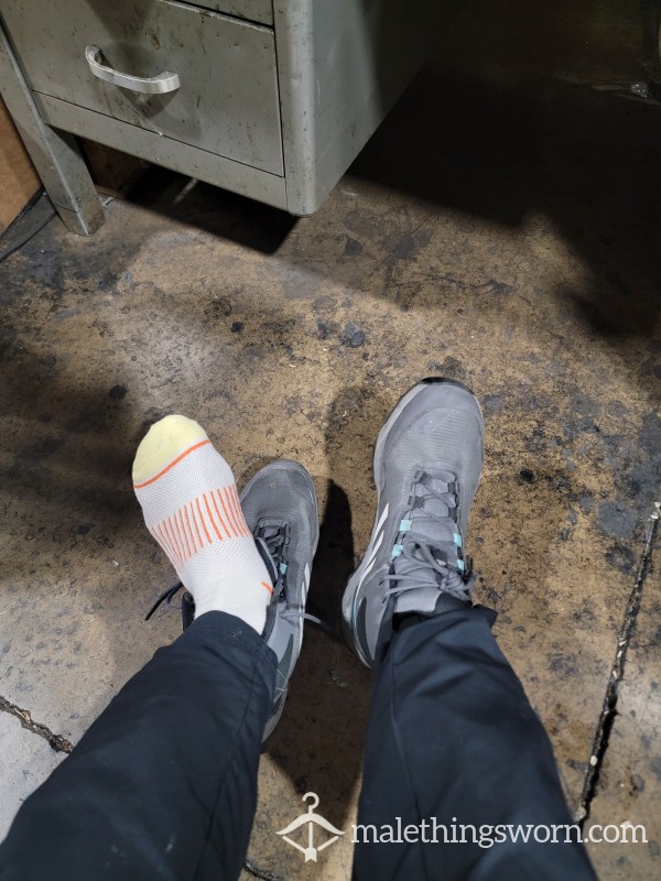 Hard Working Twink In Wool 🧦🦙