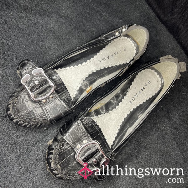 Haunted Hollows: The Ghosts Of My Soles