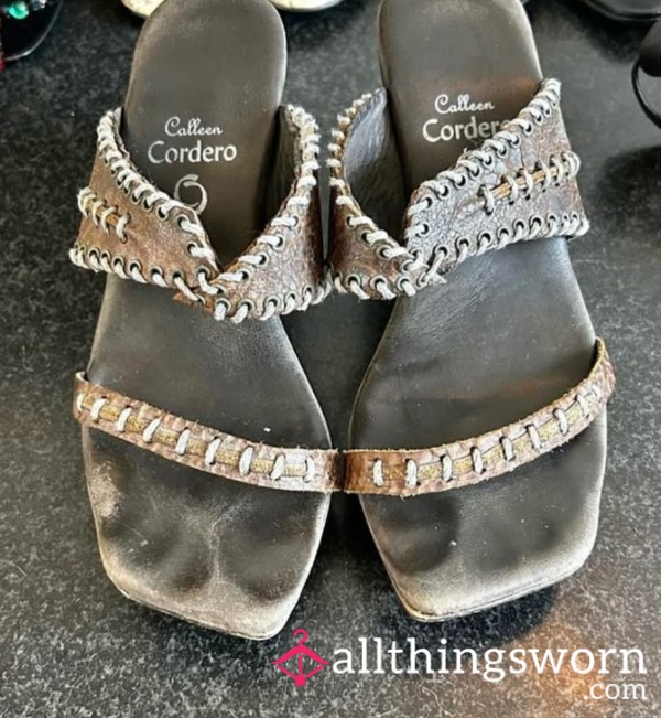 Have A Look In My Well Worn Shoe Collection. I've Walked In The For Hours And Days And They Have Molded Perfectly To My Feet. The Beautiful Smell They Deliver Could Be Addictive 😜