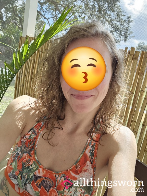 Headshot Set OVERSEAS SPECIAL OFFER 🌏  Send Me A DM Request And I'll Let You Buy My S**y Headshot(s). Priced For 7 Pics. NON-US BUYERS ONLY