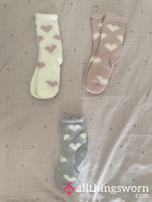 Heart Print Fluffy Socks 🩶