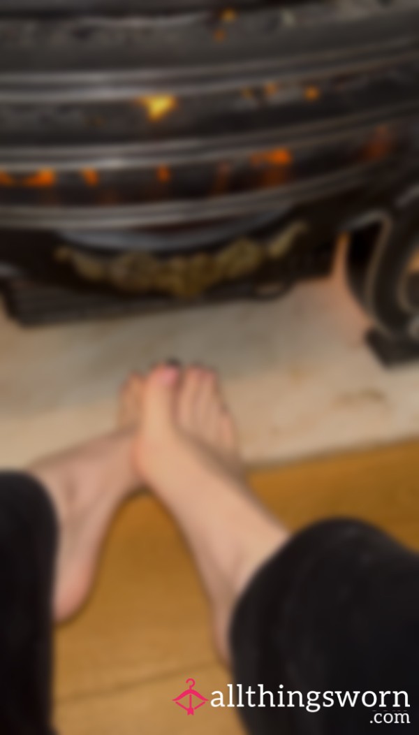 🔥 Heating My Feet - Electric Fire 🔥
