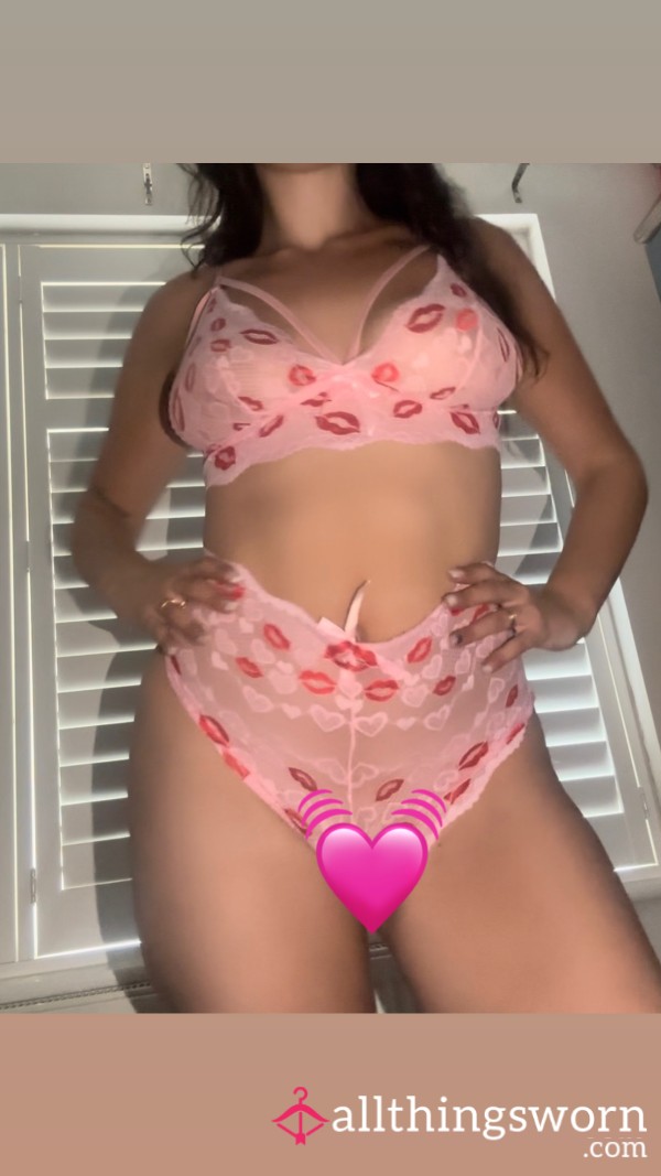 Heavily Worn Lingerie 🍒🩷💋