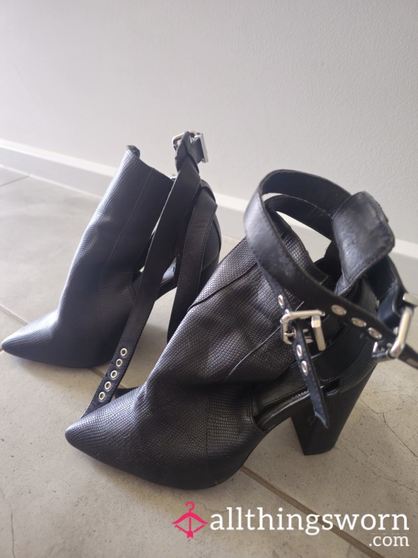 Heeled Buckle Boots