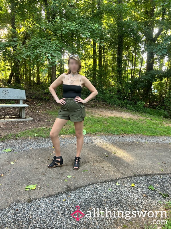 Heels And Pantyhose At The Park