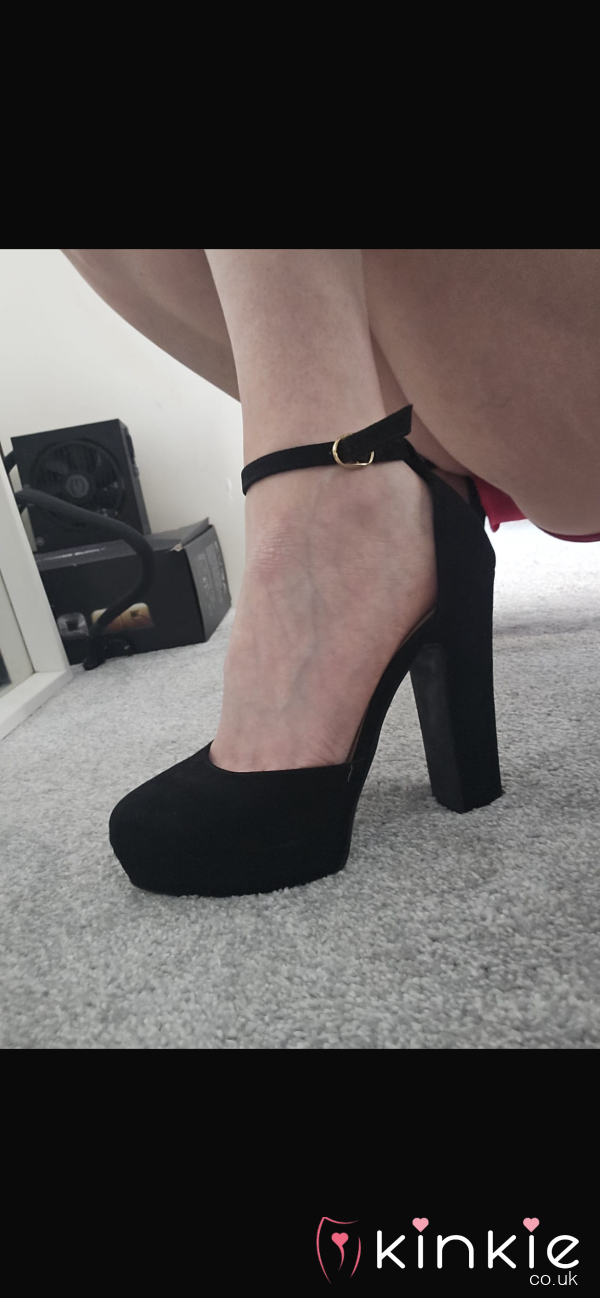 Heels To Die For When I Lapdance