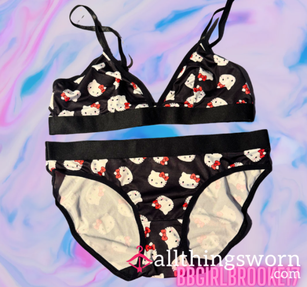 Hello Kitty Bra And Pantie Set🩷🩵